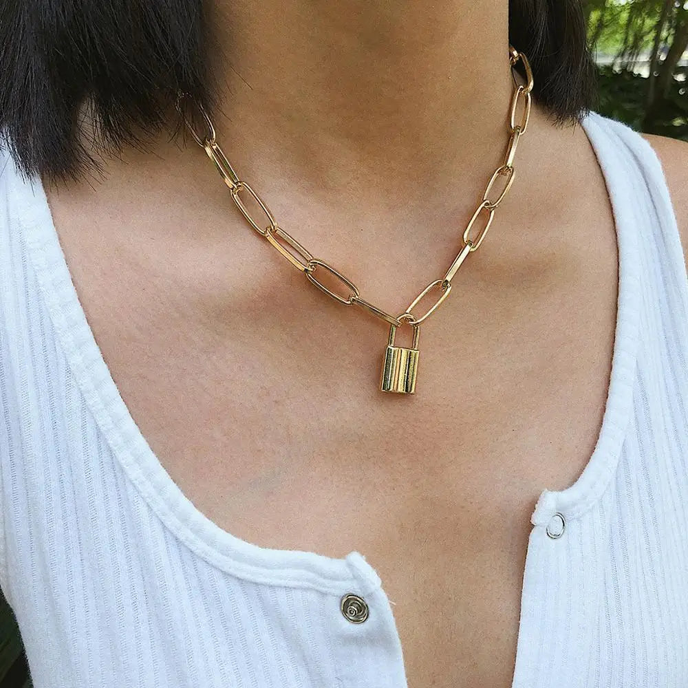 Clavicle Short Punk Golden Lock Statement Gothic Women's New Necklake