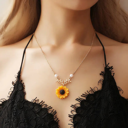 Delicate Sunflower Imitation Pearl Jewelry Sweater Daisy Flower Leaf Necklake