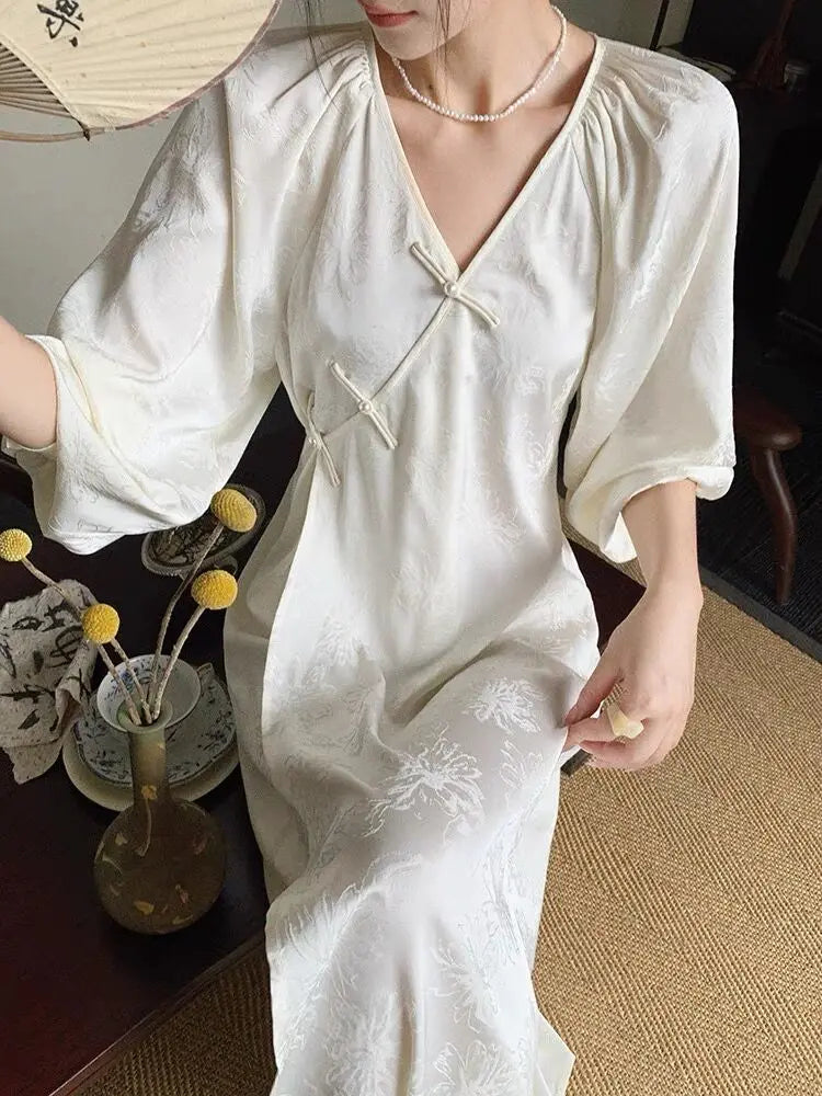 Chinese Style V Neck Lantern Sleeved Midi Dress for Spring and Summer Casual Wear