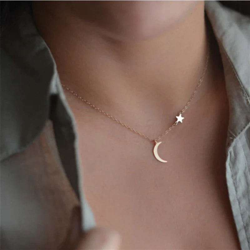 New Fashion Kpop Golden Meniscus Clavicle Women Jewelry Girl Necklake